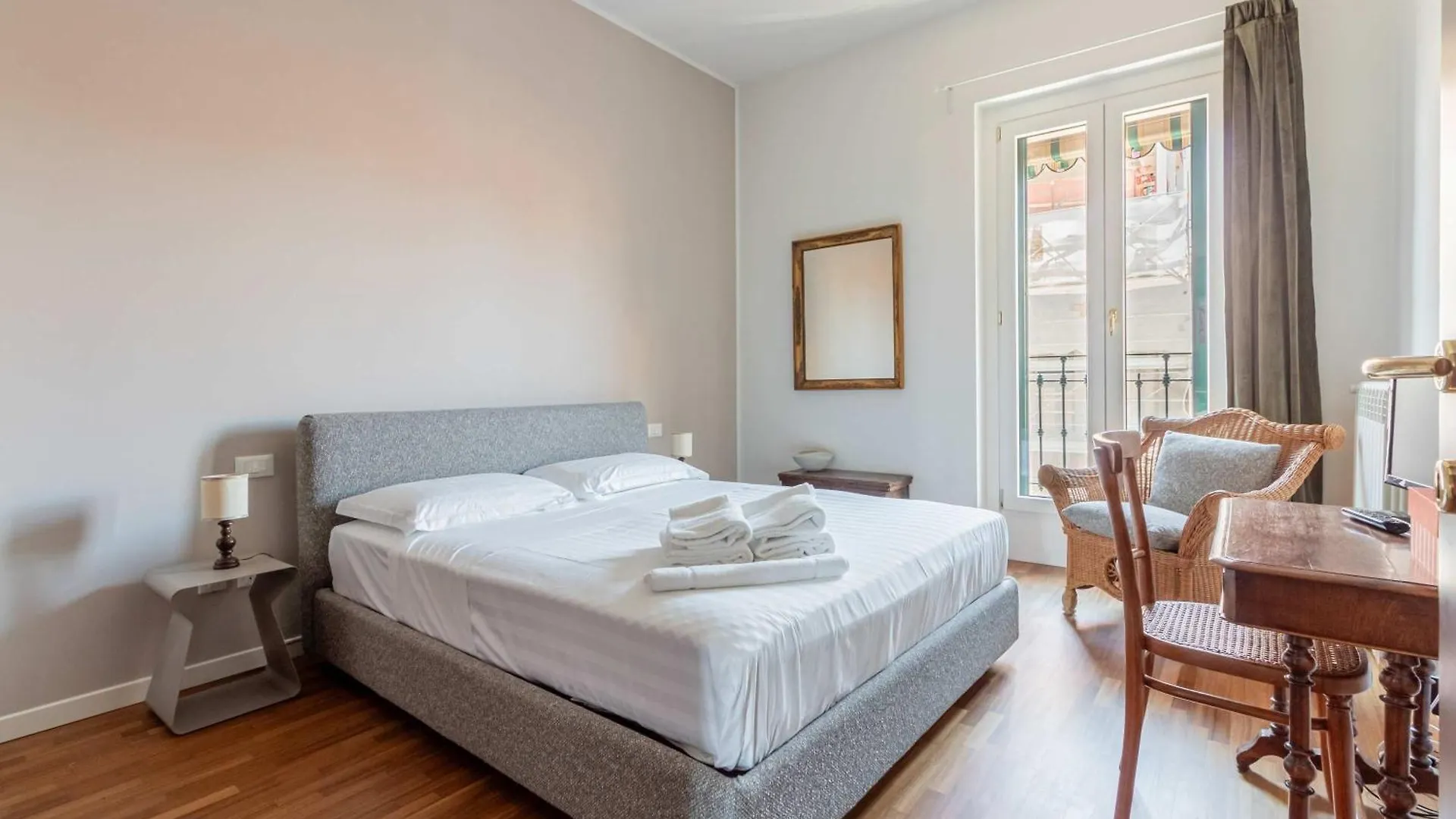 Homeby, Casa Melzo Chic Apartment In Porta Venezia Milan 0*,