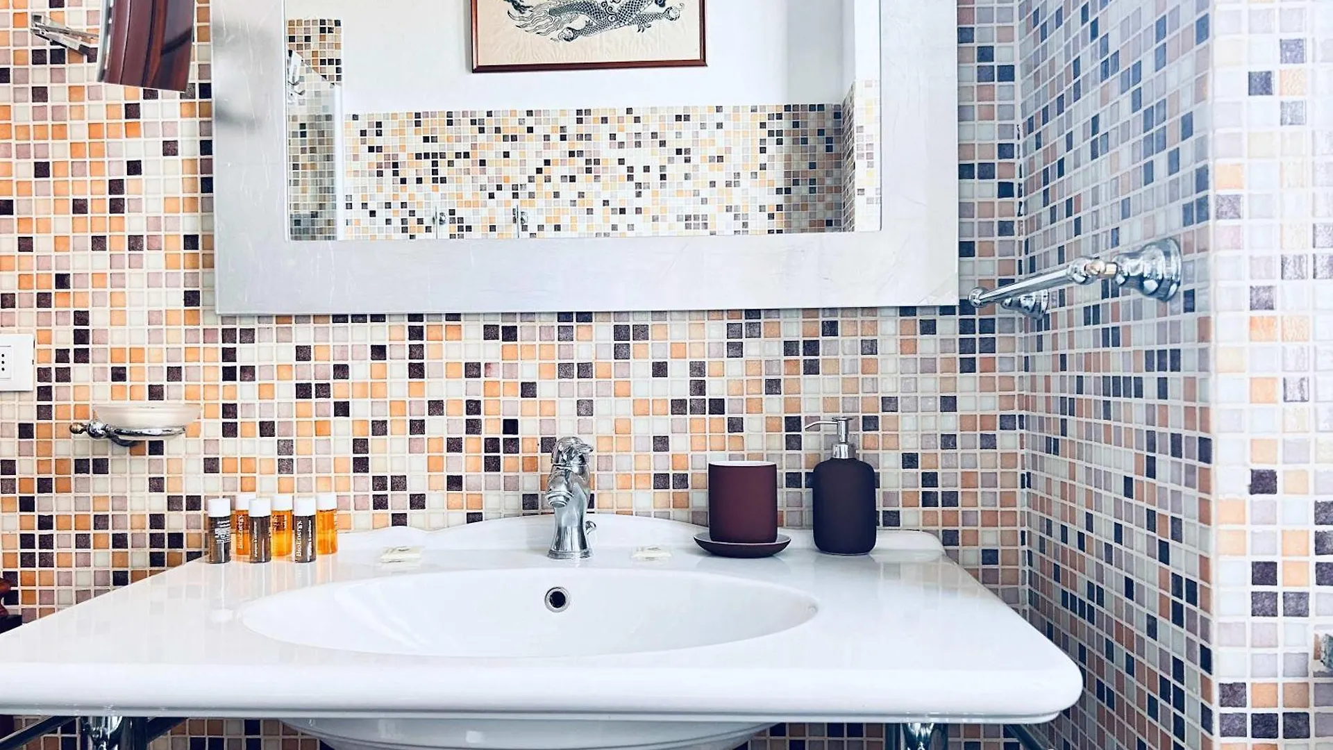 Homeby, Casa Melzo Chic Apartment In Porta Venezia Milan 0*,  Italy